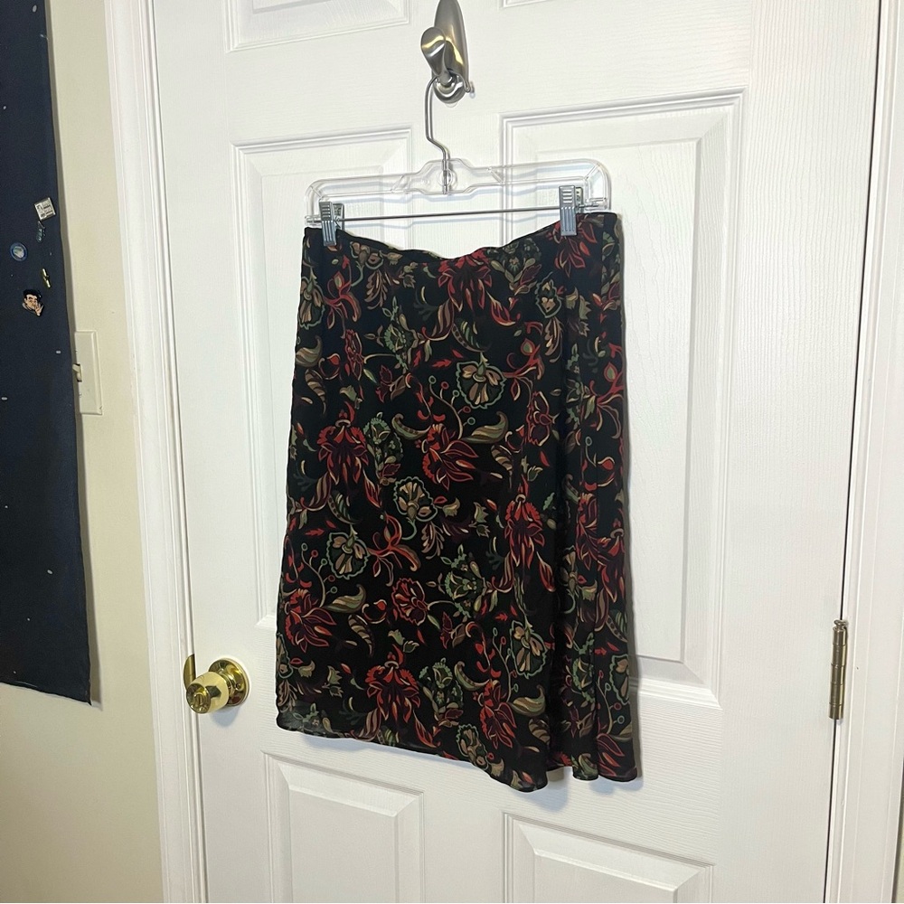 ✧･ﾟvtn red patterned midi skirt